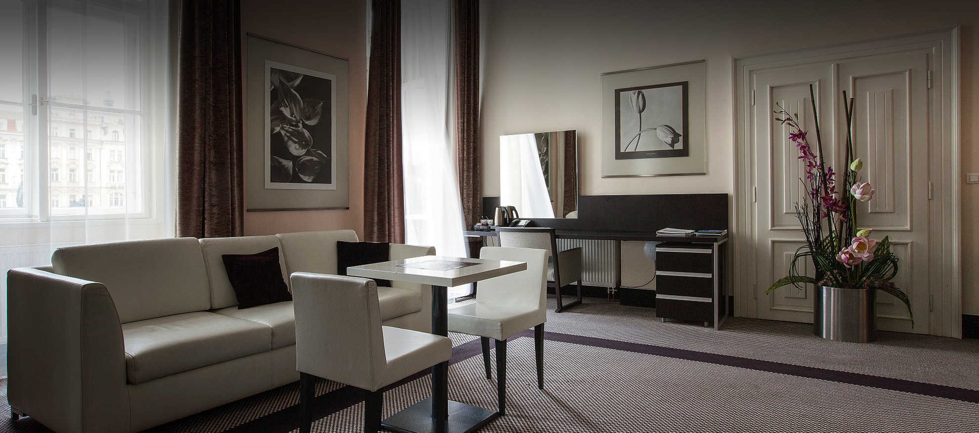 Old Town Square Residence by Emblem — 110 00 Praha 1-Staré Město